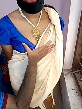 Snapshot of Mallu-Gayathri_Arun chatting on February 19, 2025, 6:33 am Mallu-Gayathri Arun online show from February 19, 2025, 6:33 am