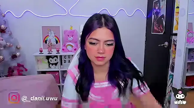 CuteDani  online show from December 9, 2024, 7:17 am