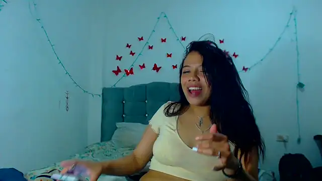 AmaraRoberts420 online show from January 31, 2025, 11:24 pm