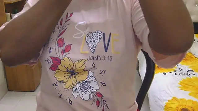 Snapshot of esita_1212 chatting on May 21, 2026, 4:48 pm esita 1212 online show from May 21, 2026, 4:48 pm