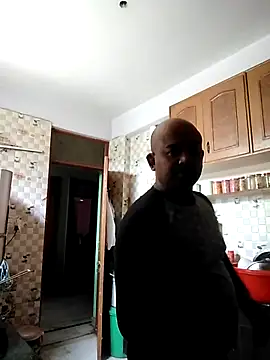 Snapshot of Dick_6inches chatting on March 21, 2025, 5:43 am Dick 6inches online show from March 21, 2025, 5:43 am