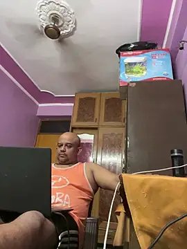 Snapshot of Dick_6inches chatting on April 25, 2026, 12:52 pm Dick 6inches online show from April 25, 2026, 12:52 pm