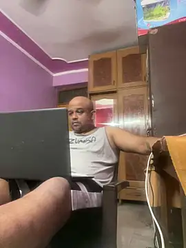 Snapshot of Dick_6inches chatting on April 23, 2026, 4:08 am Dick 6inches online show from April 23, 2026, 4:08 am