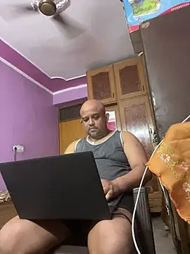 Snapshot of Dick_6inches chatting on July 14, 2026, 10:21 am Dick 6inches online show from July 14, 2026, 10:21 am