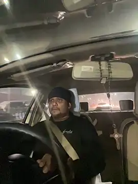 Snapshot of Dick_6inches chatting on November 11, 2025, 2:34 pm Dick 6inches online show from November 11, 2025, 2:34 pm