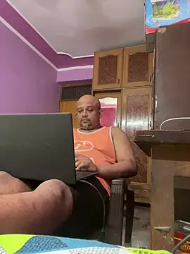Snapshot of Dick_6inches chatting on April 19, 2026, 6:14 am Dick 6inches online show from April 19, 2026, 6:14 am