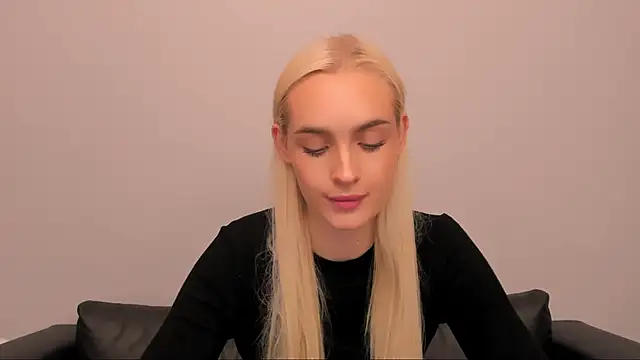 OliviaKisss online show from November 28, 2025, 7:58 pm