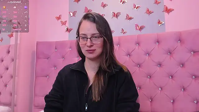 AmbeerWood  online show from September 28, 2025, 11:50 am