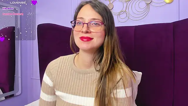 AmbeerWood  online show from March 18, 2025, 5:55 pm