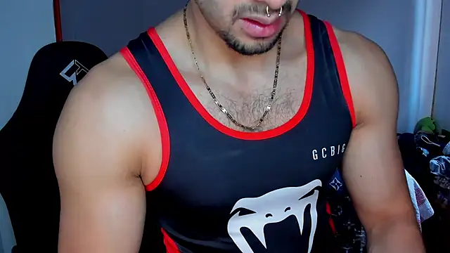 Snapshot of Tommy_Bred chatting on February 16, 2026, 4:49 pm Tommy Bred online show from February 16, 2026, 4:49 pm