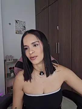 Snapshot of heyshaa chatting on May 28, 2026, 9:21 pm heyshaa online show from May 28, 2026, 9:21 pm