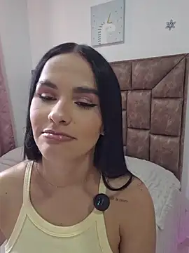 Snapshot of heyshaa chatting on March 9, 2026, 8:12 pm heyshaa online show from March 9, 2026, 8:12 pm
