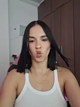 Snapshot of heyshaa chatting on July 21, 2026, 10:11 pm heyshaa online show from July 21, 2026, 10:11 pm
