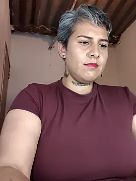 Snapshot of Yessi_rousse chatting on June 5, 2026, 1:10 am Yessi rousse online show from June 5, 2026, 1:10 am