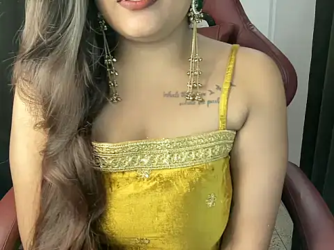 Snapshot of shanayaaa_1 chatting on May 4, 2026, 7:06 pm shanayaaa 1 online show from May 4, 2026, 7:06 pm
