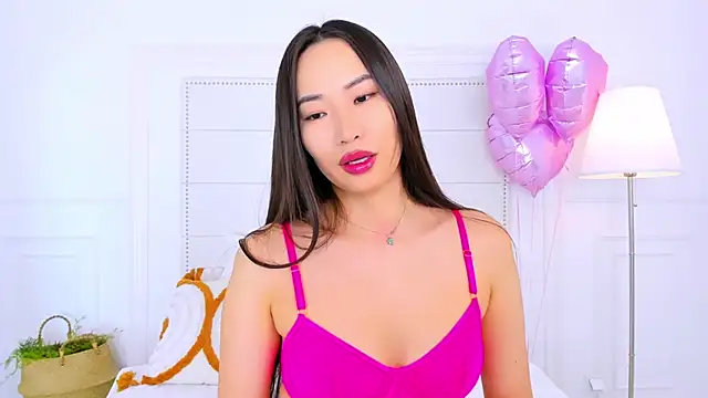 NaomiYuu online show from February 26, 2026, 2:44 am