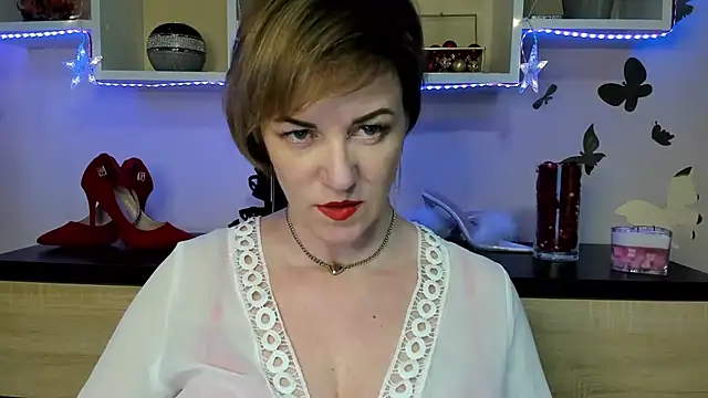 Snapshot of feliziaDesire chatting on February 14, 2025, 10:49 am feliziaDesire online show from February 14, 2025, 10:49 am