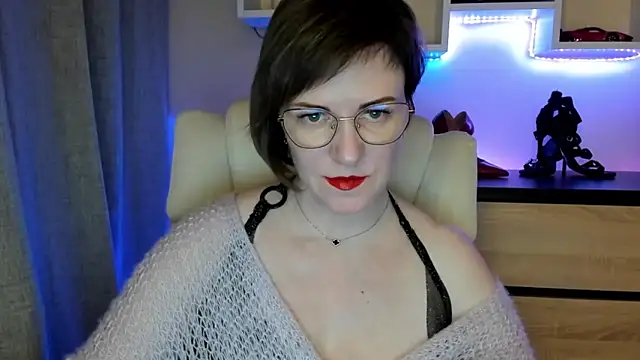 Snapshot of feliziaDesire chatting on February 12, 2026, 2:06 pm feliziaDesire online show from February 12, 2026, 2:06 pm