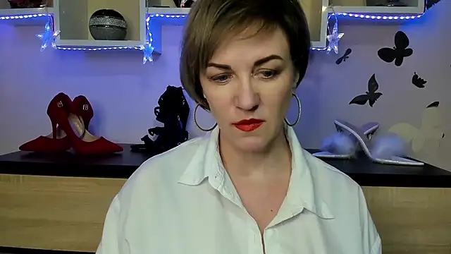 Snapshot of feliziaDesire chatting on February 15, 2025, 10:11 am feliziaDesire online show from February 15, 2025, 10:11 am