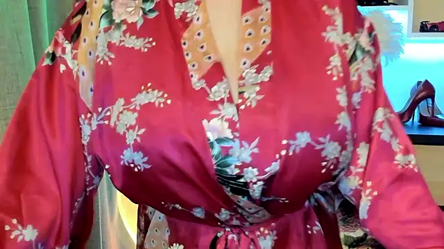 Snapshot of feliziaDesire chatting on January 16, 2026, 2:10 pm feliziaDesire online show from January 16, 2026, 2:10 pm