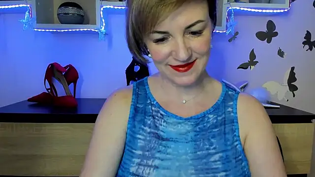 Snapshot of feliziaDesire chatting on March 12, 2025, 11:54 am feliziaDesire online show from March 12, 2025, 11:54 am