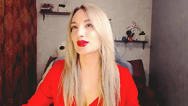 Snapshot of MillaXQueen chatting on February 21, 2025, 3:10 pm MillaXQueen online show from February 21, 2025, 3:10 pm