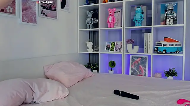 Snapshot of Emilyrighter1 chatting on December 13, 2025, 8:04 pm Emilyrighter1 online show from December 13, 2025, 8:04 pm