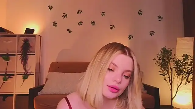 Hottie Jane online show from April 12, 2026, 11:46 am