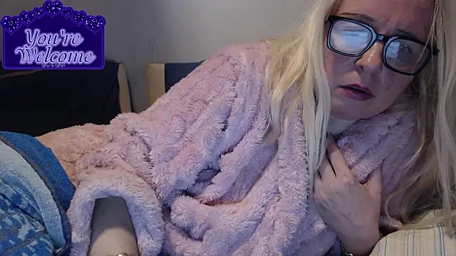 Snapshot of martachatte chatting on February 15, 2026, 7:57 pm martachatte online show from February 15, 2026, 7:57 pm