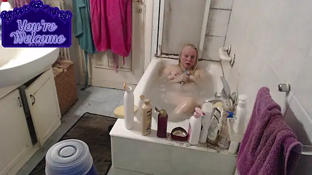 Snapshot of martachatte chatting on February 12, 2026, 8:52 pm martachatte online show from February 12, 2026, 8:52 pm