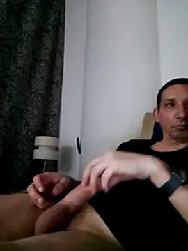 Snapshot of Pacobakan042 chatting on February 11, 2026, 11:37 pm Pacobakan042 online show from February 11, 2026, 11:37 pm