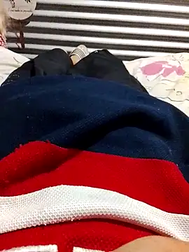 Uriel1615 online show from April 20, 2026, 4:08 pm