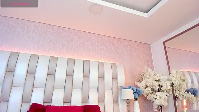 Snapshot of Rebeca_jones chatting on March 5, 2025, 1:06 pm Rebeca jones online show from March 5, 2025, 1:06 pm