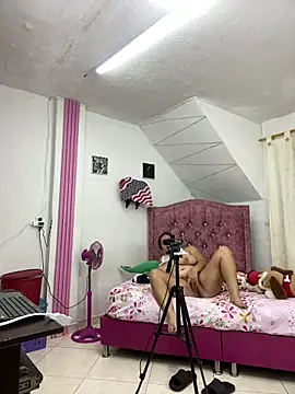 Rossestoner online show from March 18, 2026, 11:59 pm