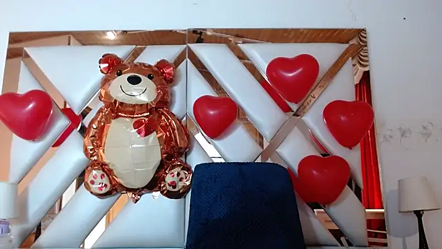 Snapshot of nathaly_low1 chatting on February 18, 2026, 12:45 pm nathaly low1 online show from February 18, 2026, 12:45 pm