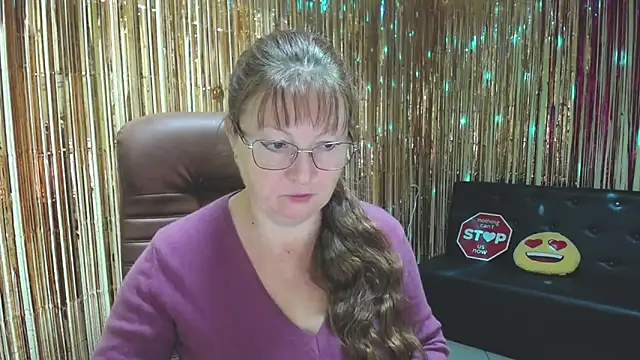 Snapshot of VanessaHotts chatting on September 29, 2025, 5:03 am VanessaHotts online show from September 29, 2025, 5:03 am