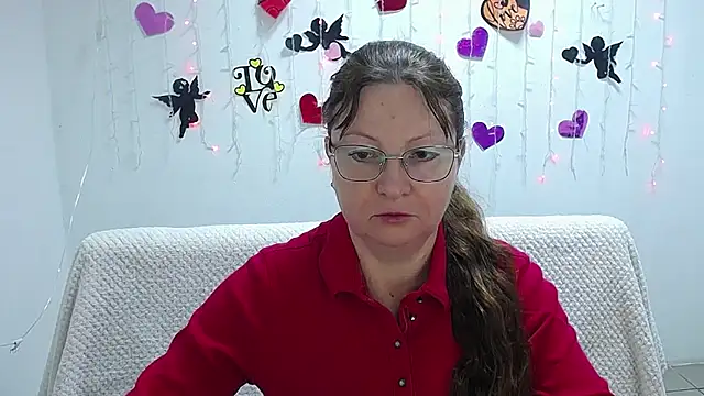 Snapshot of VanessaHotts chatting on February 21, 2025, 5:56 am VanessaHotts online show from February 21, 2025, 5:56 am