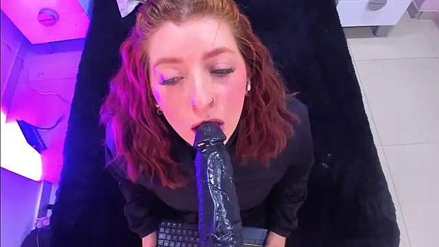 JulietaAlves online show from November 15, 2025, 11:25 am