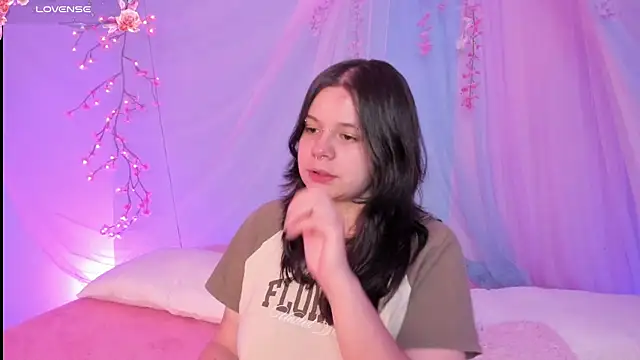 Mey moon online show from July 25, 2026, 3:03 am