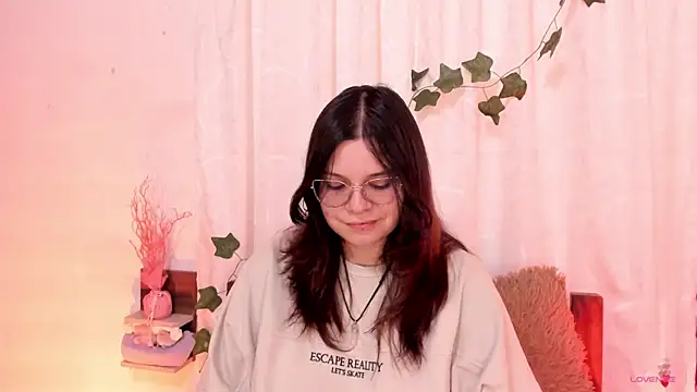 Mey moon online show from February 13, 2025, 3:56 pm