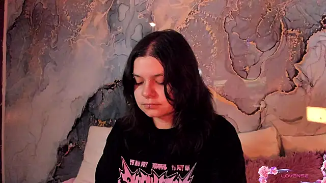 Mey moon online show from November 16, 2025, 4:01 pm