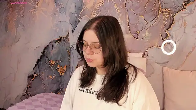 Mey moon online show from February 22, 2026, 4:26 am