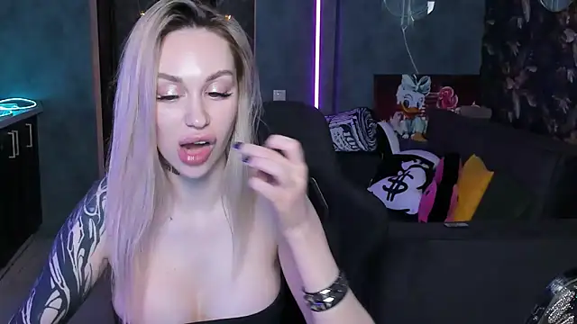 Blckmirrorr online show from March 21, 2026, 10:46 pm