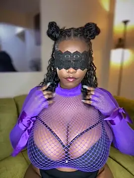 Sexy panda69 online show from May 17, 2026, 1:33 pm