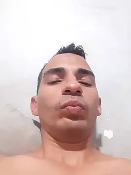 manuel202332 online show from January 1, 2025, 7:09 am