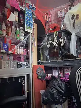 TamySweetness online show from October 18, 2025, 2:52 pm