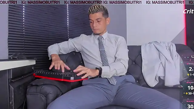 Snapshot of massimo_g chatting on February 5, 2026, 12:45 pm massimo g online show from February 5, 2026, 12:45 pm