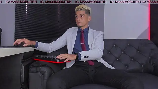 Snapshot of massimo_g chatting on January 13, 2026, 1:15 pm massimo g online show from January 13, 2026, 1:15 pm