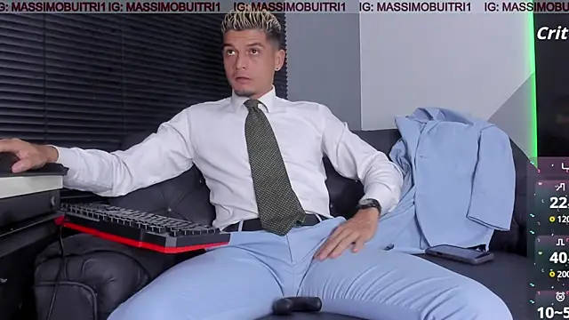 Snapshot of massimo_g chatting on February 1, 2026, 12:42 am massimo g online show from February 1, 2026, 12:42 am