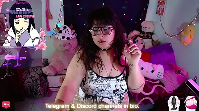 Snapshot of _lilith_heavy chatting on June 3, 2026, 2:33 pm lilith heavy online show from June 3, 2026, 2:33 pm